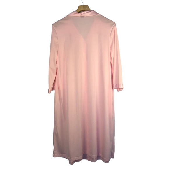 Vintage Vanity Fair Pink Nylon Button Front Robe Nightgown Large - Picture 2 of 11